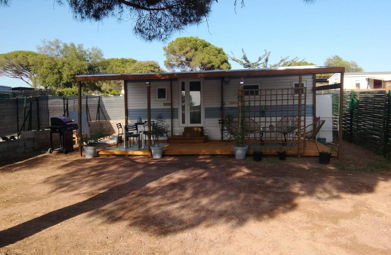 Mobilhome A Frejus A 15 Minute De La Mer Sur Terrain Independant Екстер'єр фото